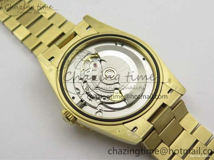 0116 Day-Date 40mm 228239 BP New Dial Version 904 YG Silver Roman Markers Dial on SS President Bracelet A Popular 2806